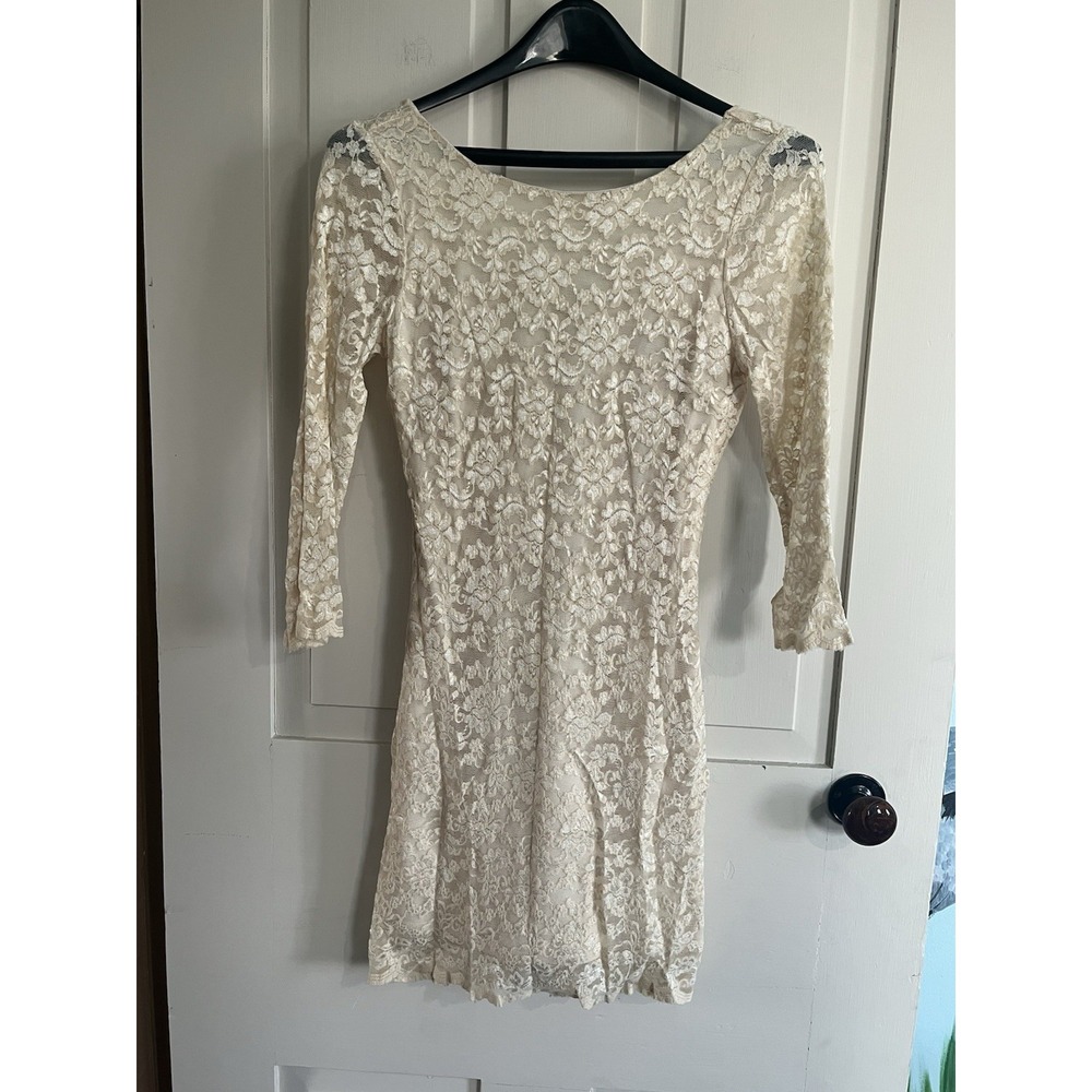 Forever 21 Cream Lace Long sleeve Lined Bodycon Dress Womens Size S